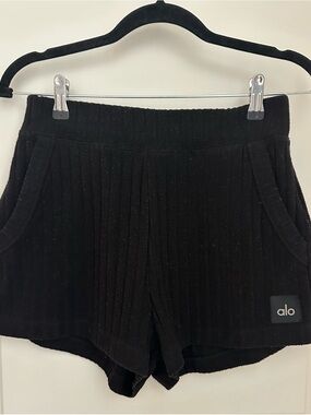 ALO Yoga Black Ribbed Lounge Shorts